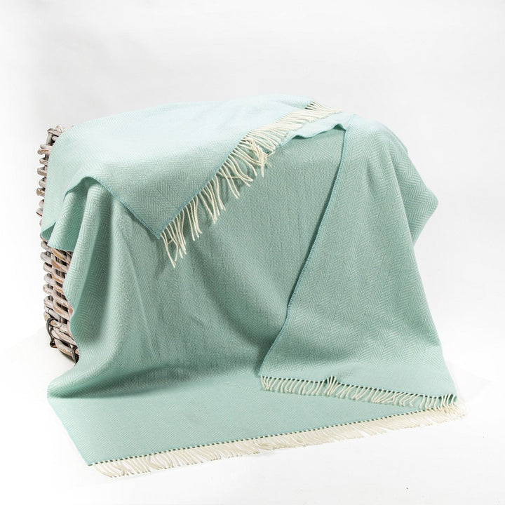 Cashmere wool Throw White / Mint Herringbone